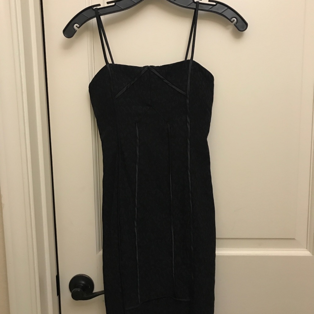Black dress. Brand: XOXO